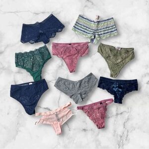 Victoria's Secret Lace and Cotton Underwear Set - Multicolor